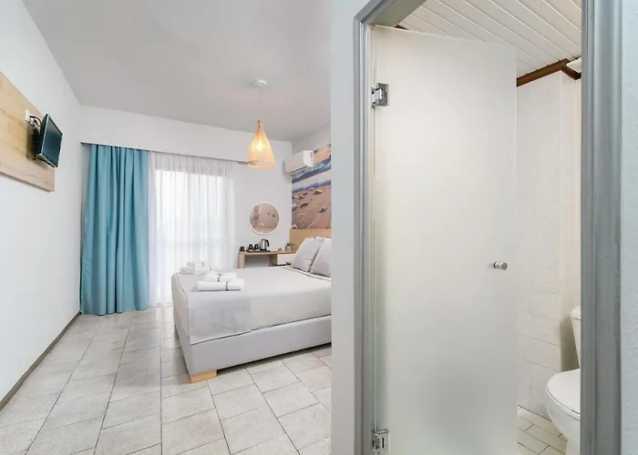 Hotel Nefeli Fresh By Del Mare 2*