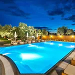 호텔 Nefeli Fresh By Del Mare 2*